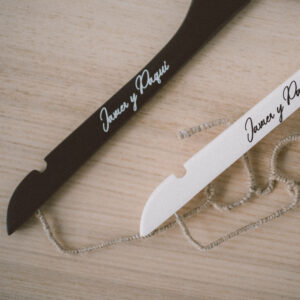 Black & White - Perchas